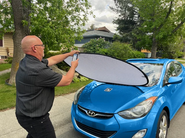 People talking to their advisor